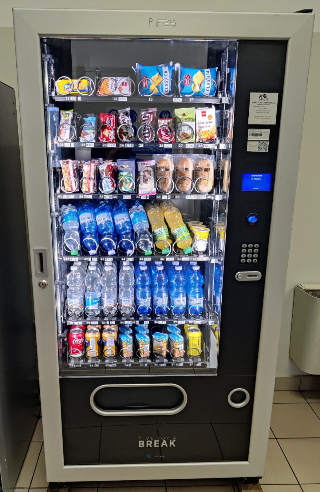 Distributore Snack Automatico